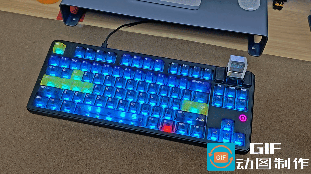 K87棱镜版机械键盘打造桌搭的情绪价值澳门新葡京入口棱镜+自定义屏!黑爵M(图4) K87棱镜版机械键盘打造桌搭的情绪价值澳门新葡京入口棱镜+自定义屏!黑爵M(图4)