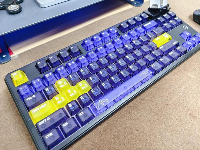 K87棱镜版机械键盘打造桌搭的情绪价值澳门新葡京入口棱镜+自定义屏!黑爵M(图9) K87棱镜版机械键盘打造桌搭的情绪价值澳门新葡京入口棱镜+自定义屏!黑爵M(图9)